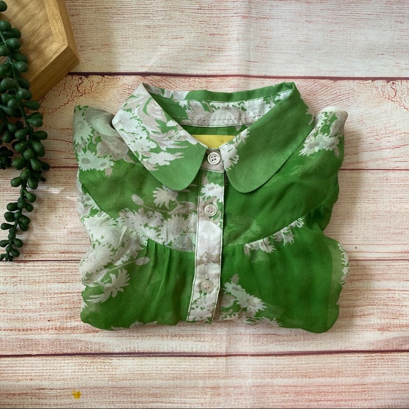 Anthropologie Tops - ‼️ $5 sale ‼️ Anthropologie • Green Floral Button Up